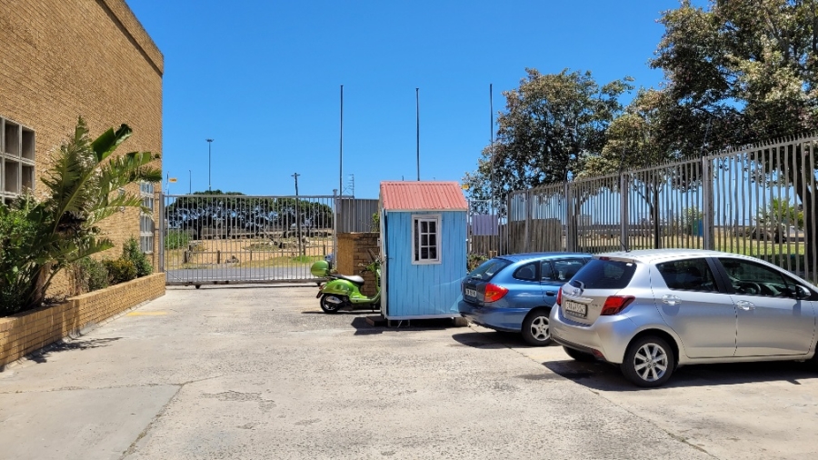 To Let commercial Property for Rent in Paarden Eiland Western Cape